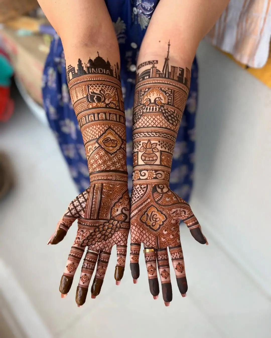 This beautiful bridal mehndi was created by ZuwixArt in Pune – perfect for your big day!