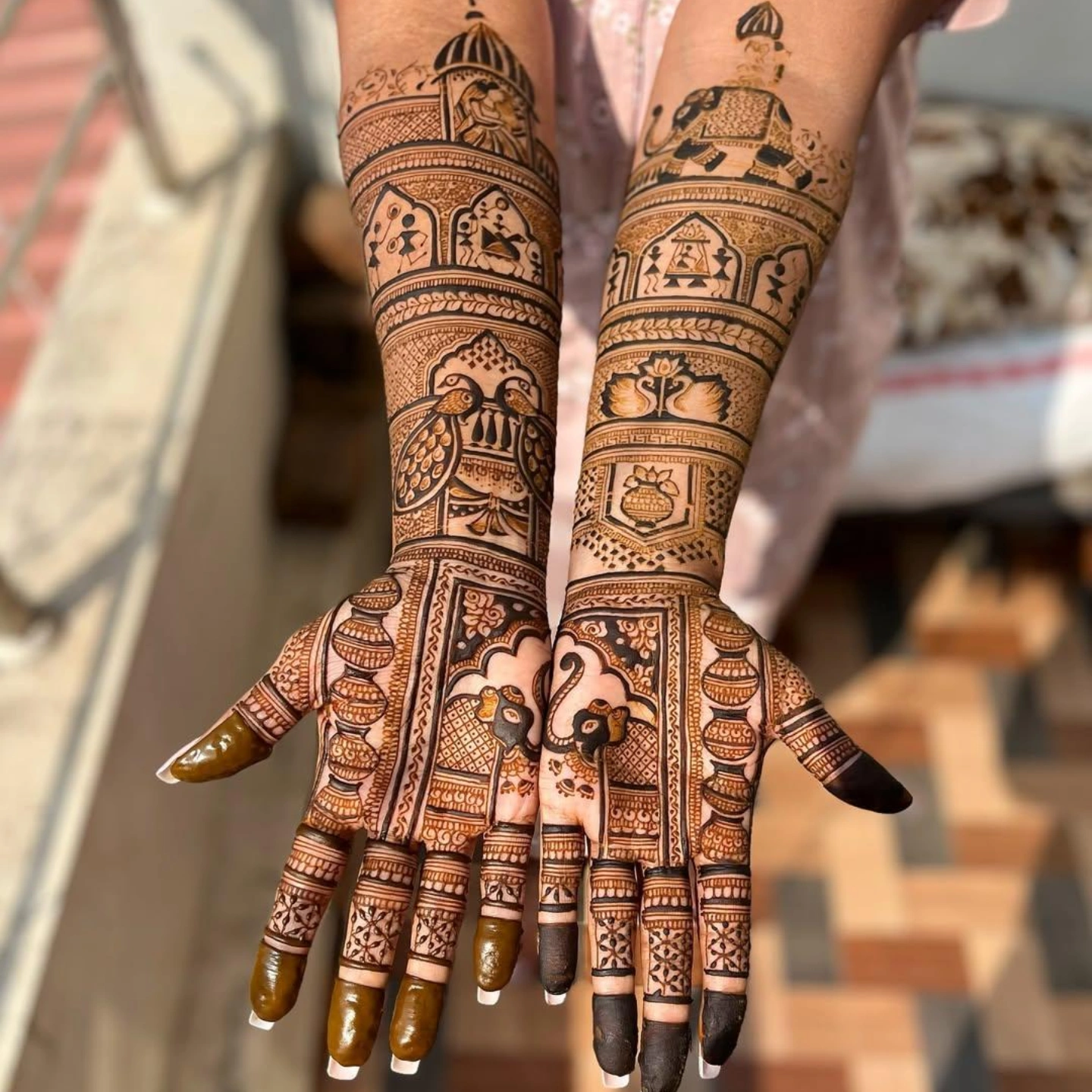 This beautiful bridal mehndi was created by ZuwixArt in Pune – perfect for your big day!