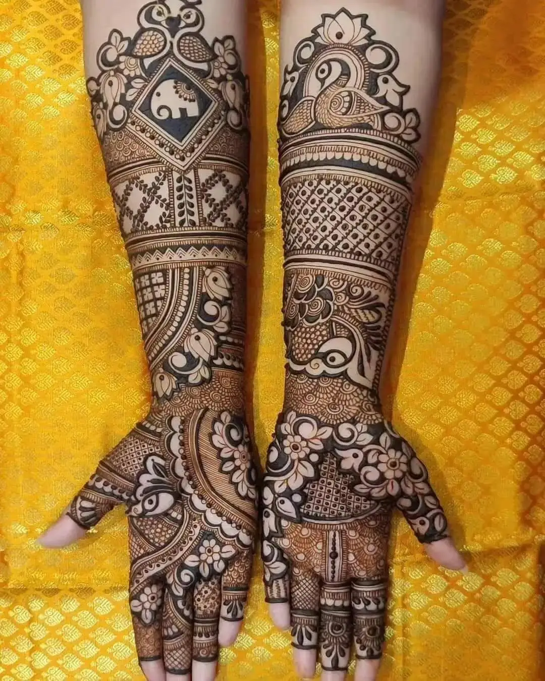 ZuwixArt creates premium bridal mehndi with intricate designs that leave a lasting impression.